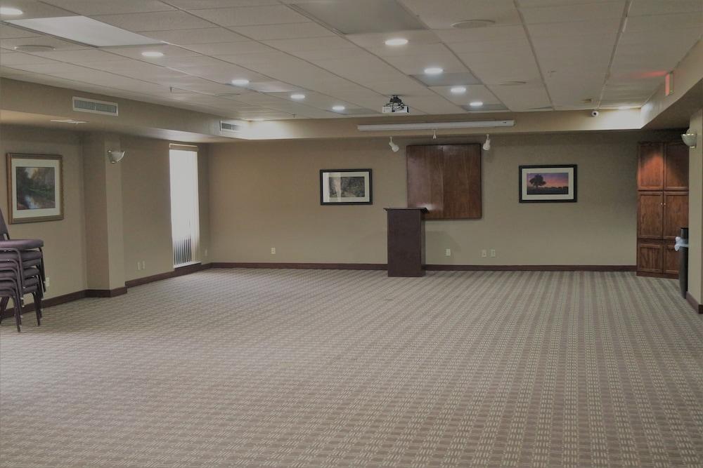 Ardmore Inn & Suites Ардмор Экстерьер фото